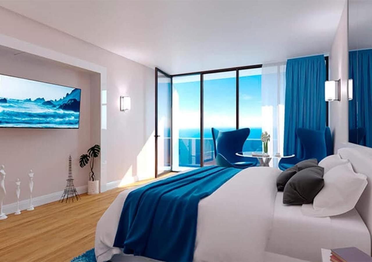 Delux Sea View Aparthotel In Orbi City Batumi Bagian luar foto