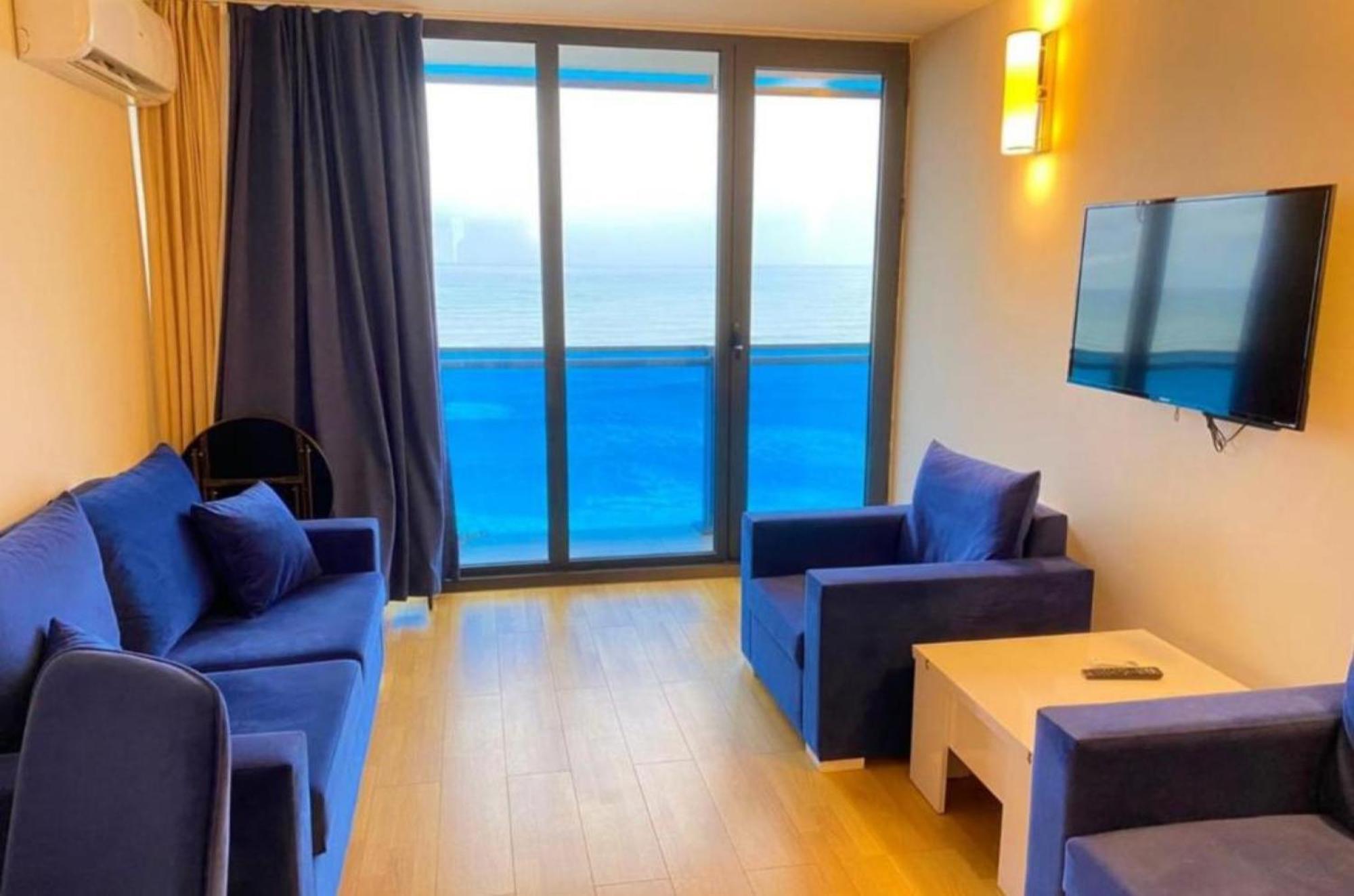 Delux Sea View Aparthotel In Orbi City Batumi Bagian luar foto